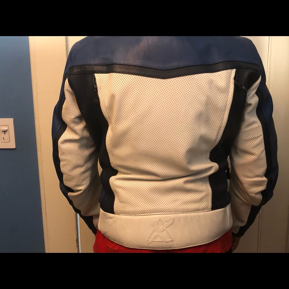 Motorcycle Jacket - Picture 2 of 8